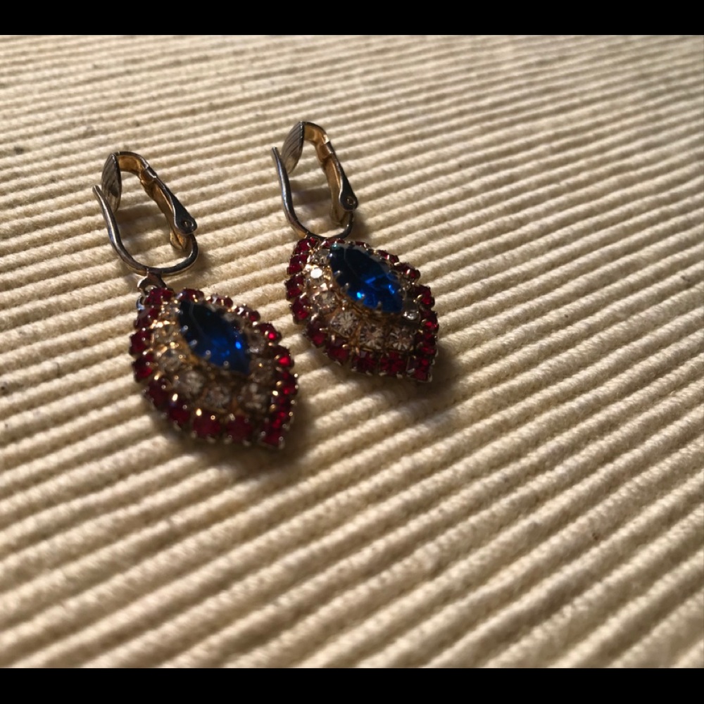 Vintage earrings - Picture 2 of 3